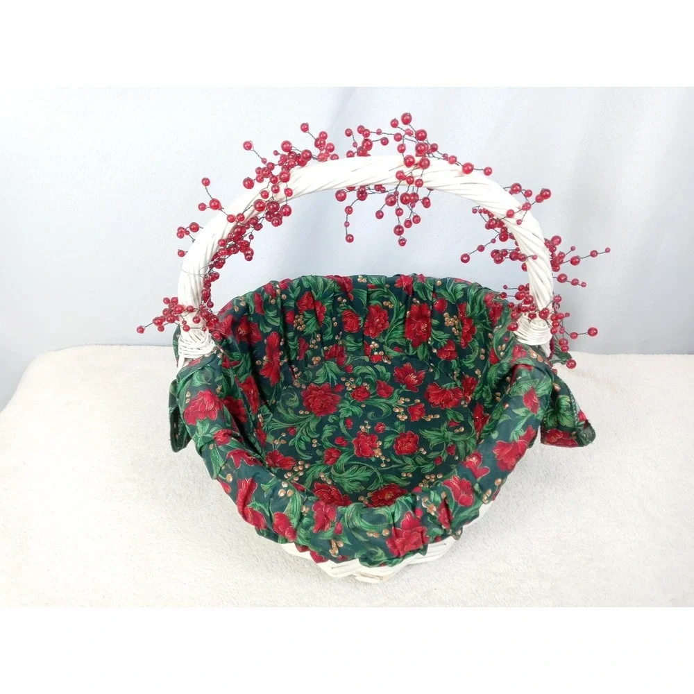 White Wicker‎ Christmas Basket Red Berry Handle Poinsettia Liner Holiday Decor